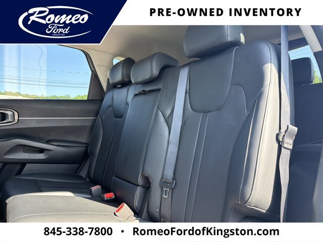 Used 2021 Kia Sorento S AWD/4WD image 24