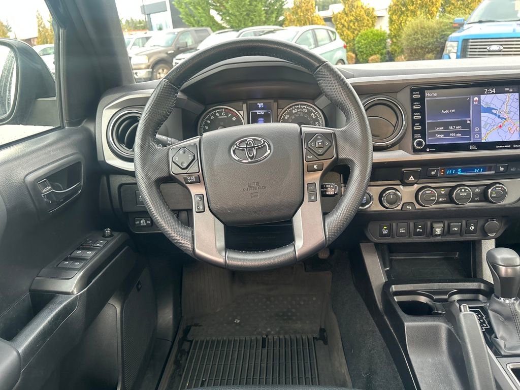 Used 2022 Toyota Tacoma TRD Off-Road image 8