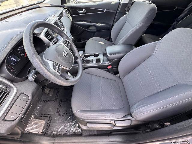 Used 2020 Kia Sorento FWD V6 image 17
