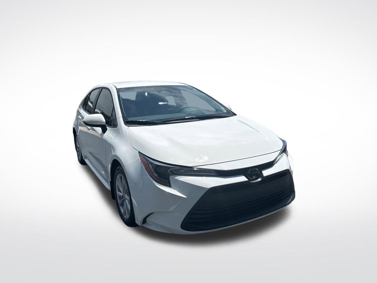 Used 2025 Toyota Corolla LE w/ LE Premium Package FWD image 3