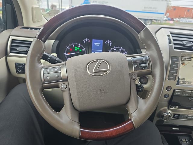 Used 2018 Lexus GX 460 Premium w/ Premium Package AWD/4WD image 15