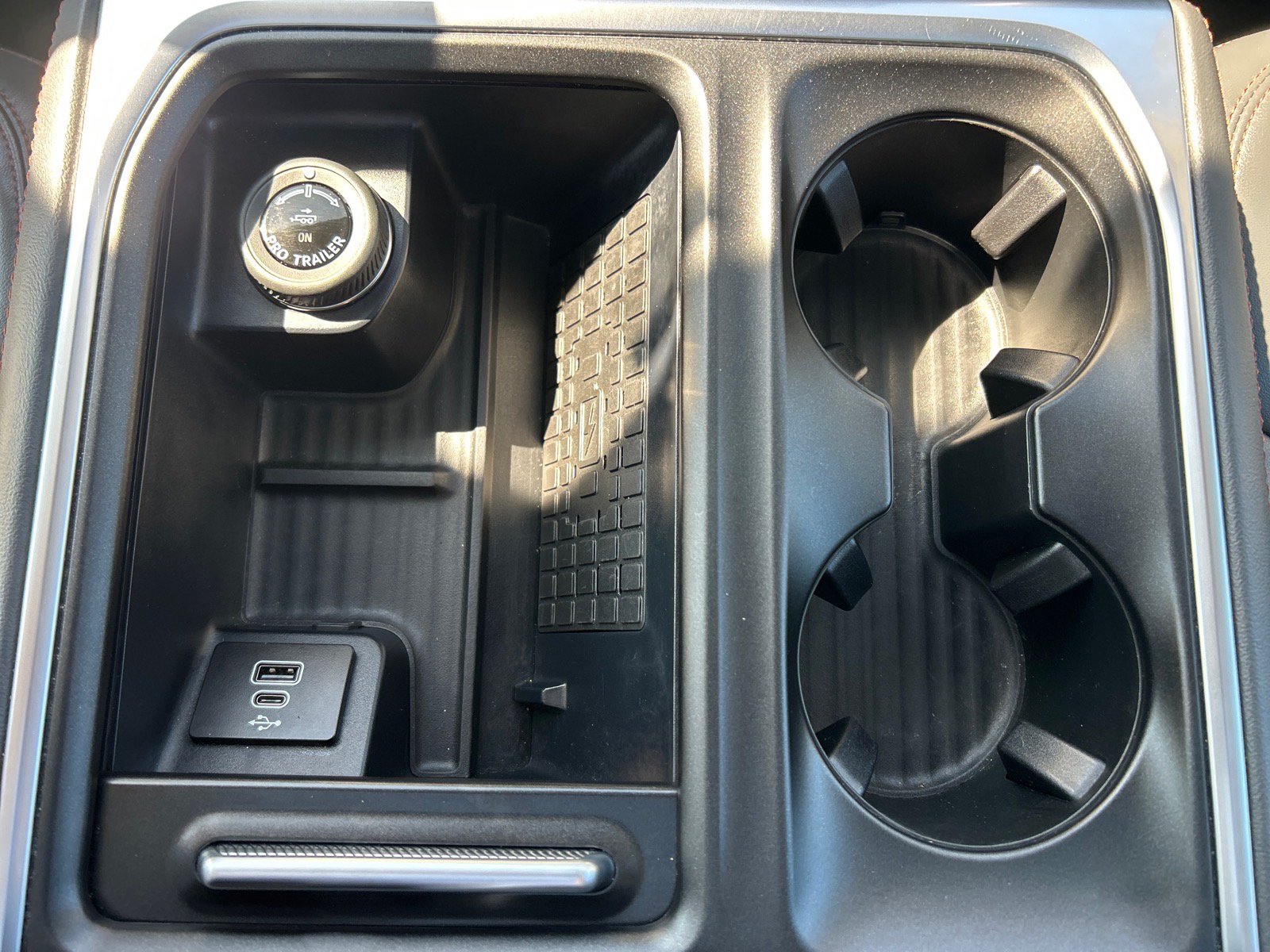 Certified 2025 Ford Expedition Active AWD/4WD image 35