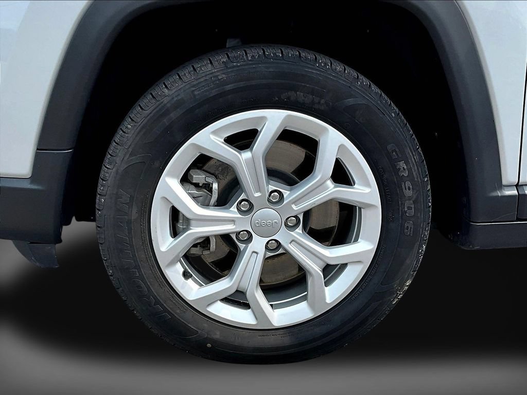 Used 2024 Jeep Compass Latitude AWD/4WD image 34