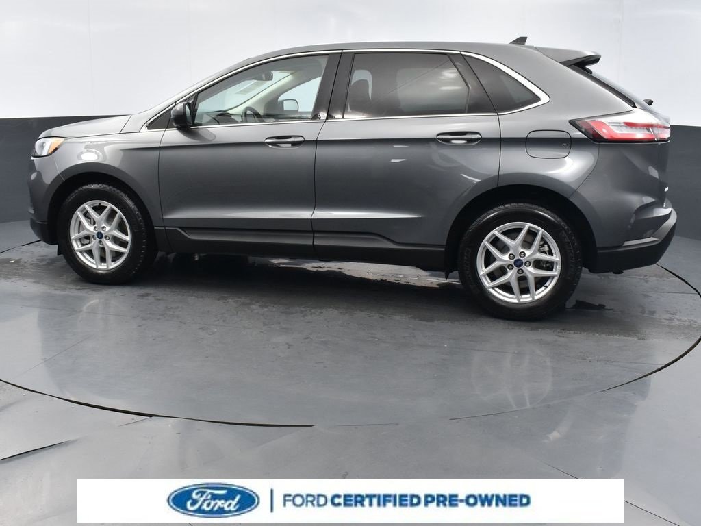 Certified 2022 Ford Edge SEL w/ Convenience Package image 2