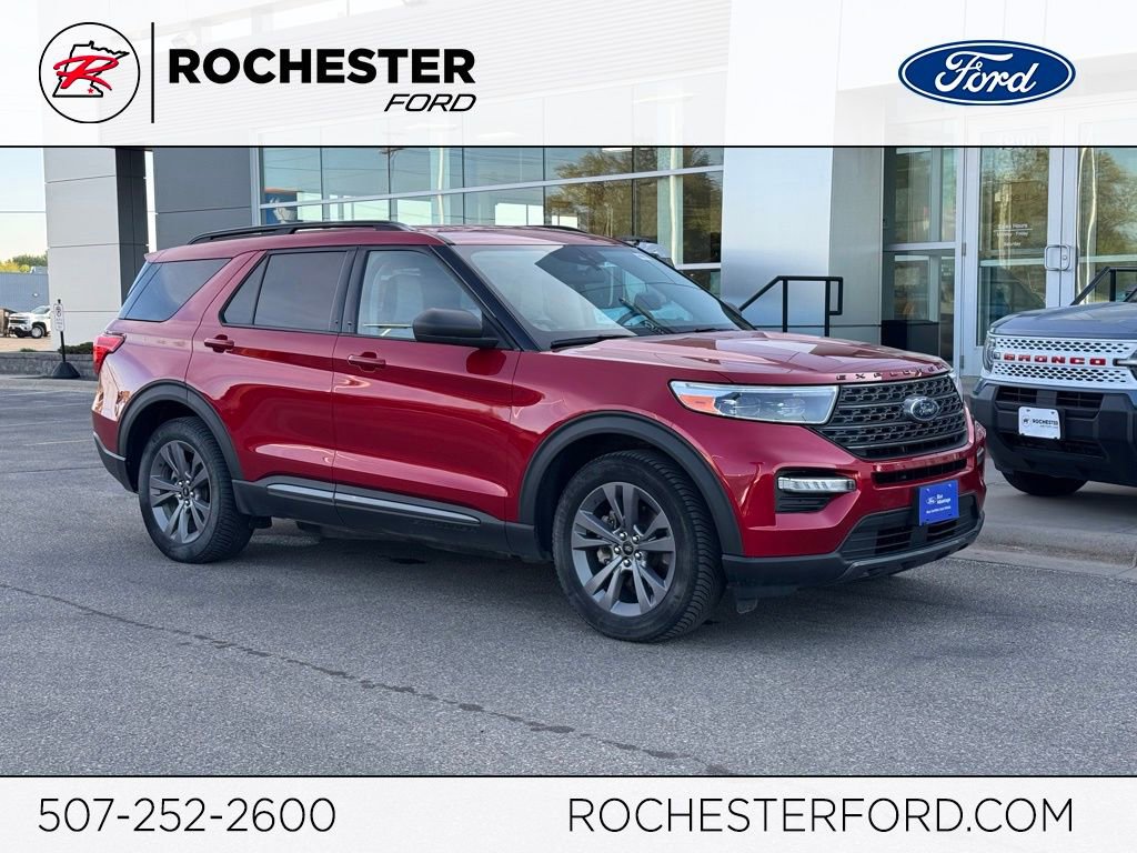 Certified 2021 Ford Explorer XLT w/ Equipment Group 202A AWD/4WD image 1