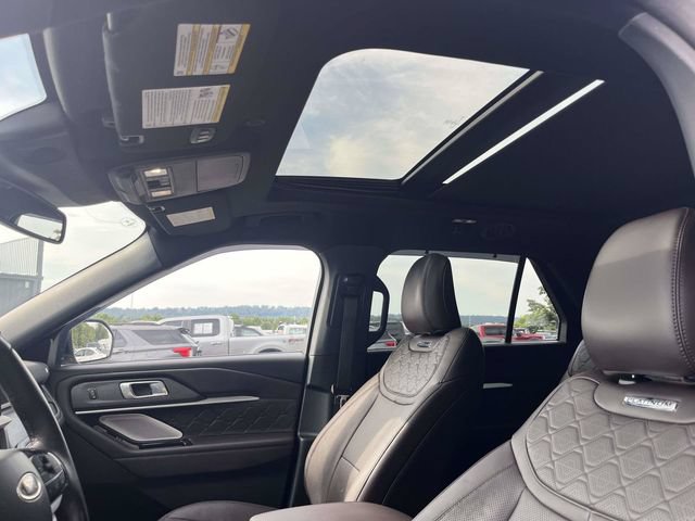 Certified 2025 Ford Explorer Platinum w/ Ultimate Package RWD image 24