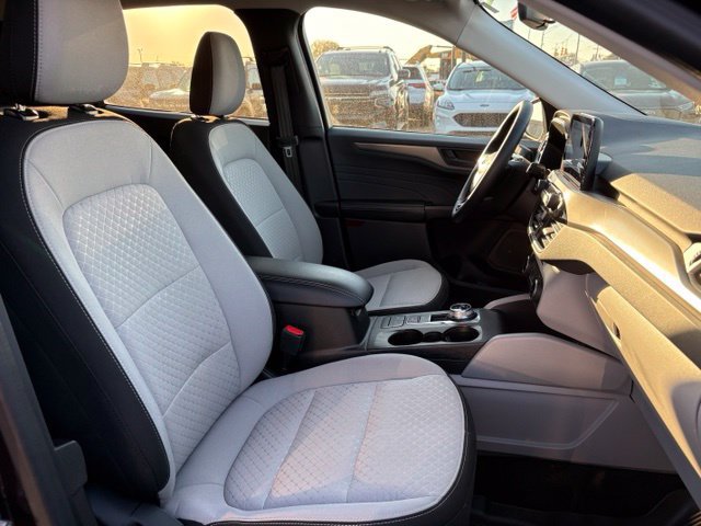 Certified 2023 Ford Escape Active AWD/4WD image 10