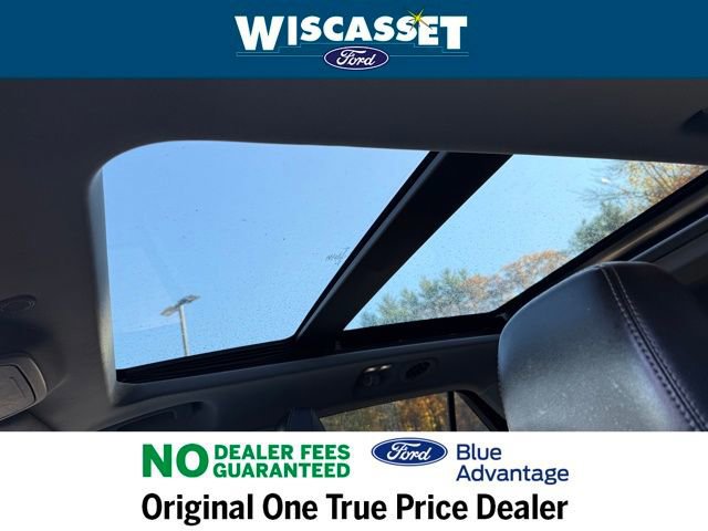 Certified 2022 Ford Explorer XLT w/ Equipment Group 202A image 15