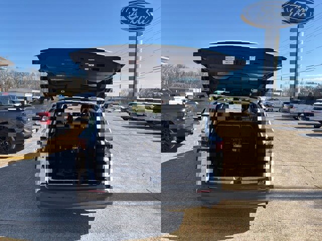 Used 2024 Toyota Sienna XLE image 10