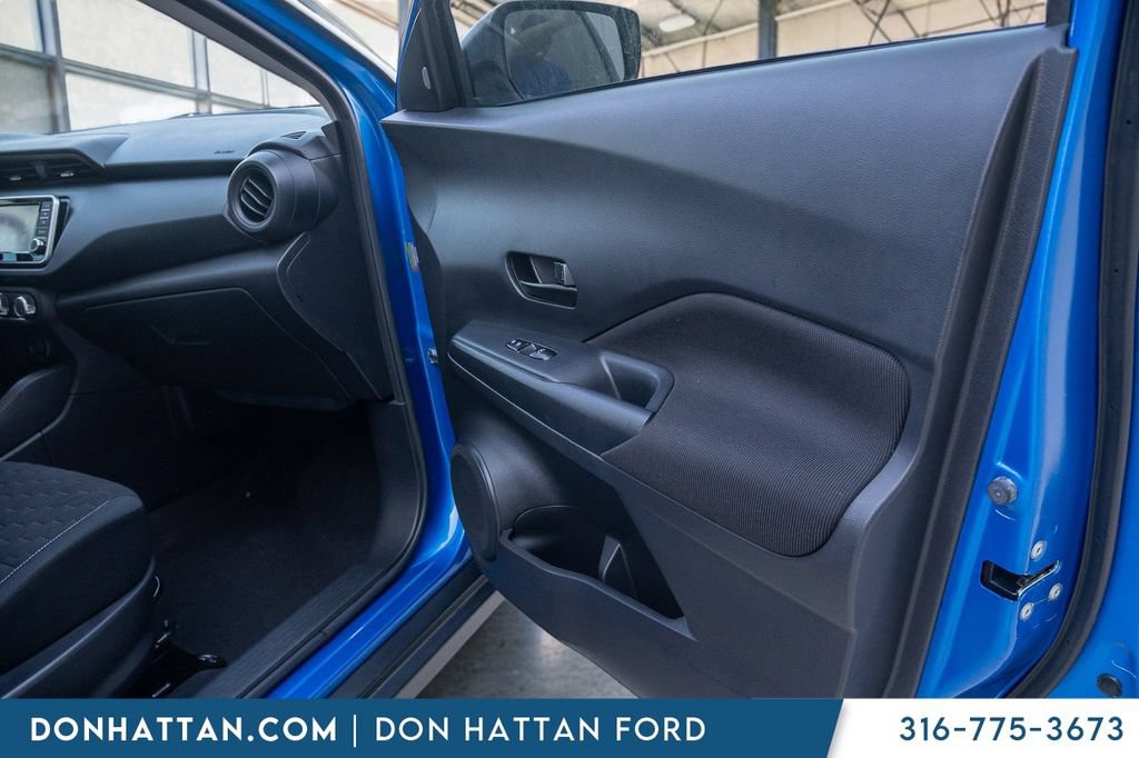 Used 2022 Nissan Kicks S FWD image 21