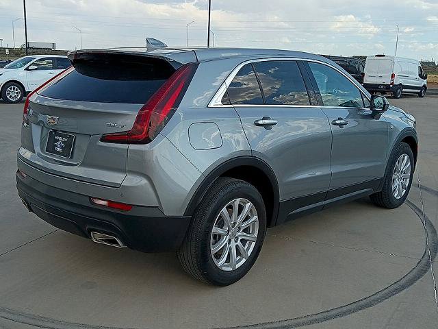 Used 2023 Cadillac XT4 Luxury w/ Driver Awareness Package FWD image 8