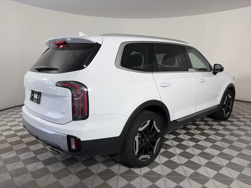Used 2023 Kia Telluride EX w/ EX Captain's Chair Package AWD/4WD image 7