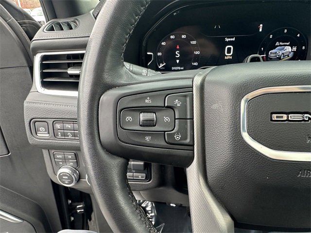 Used 2024 GMC Yukon XL Denali w/ Advanced Technology Package image 29