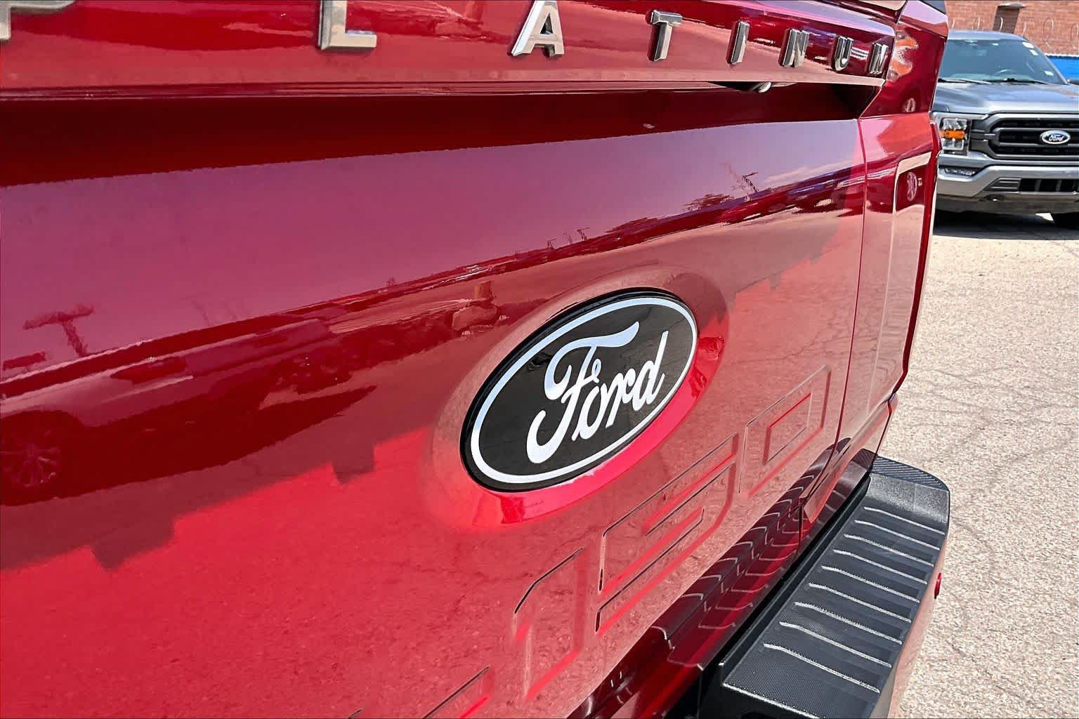 Certified 2025 Ford F150 Platinum w/ FX4 Off-Road Package AWD/4WD image 10