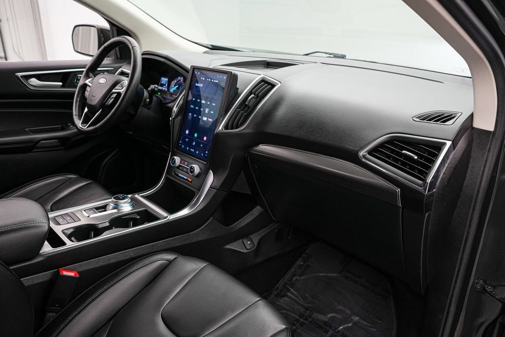 Certified 2022 Ford Edge Titanium image 21