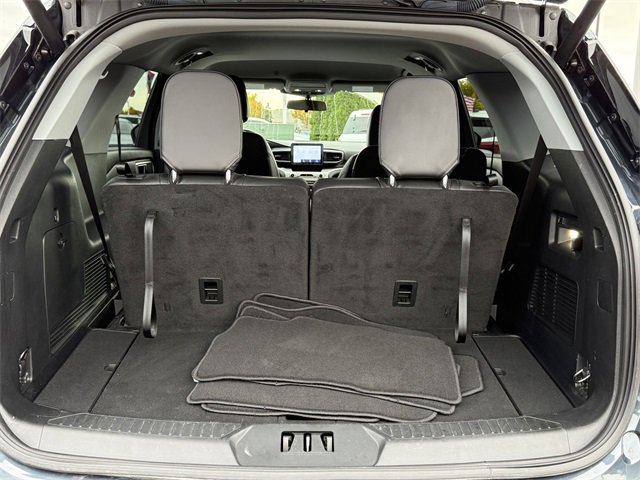 Certified 2022 Ford Explorer XLT w/ Equipment Group 202A image 27