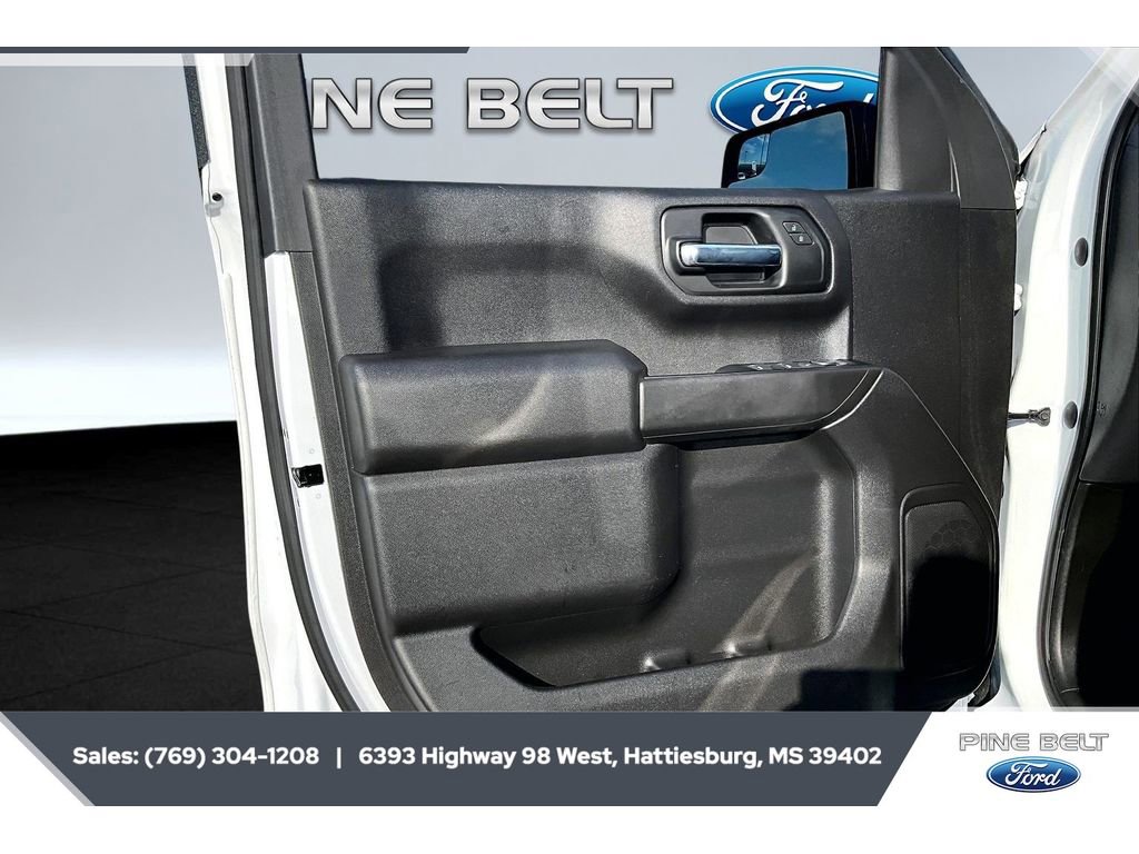 Used 2022 Chevrolet Silverado 1500 Custom Trail Boss w/ Safety Confidence Package AWD/4WD image 17