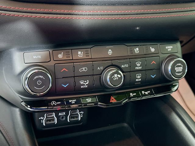 Used 2024 Dodge Durango GT AWD/4WD image 24
