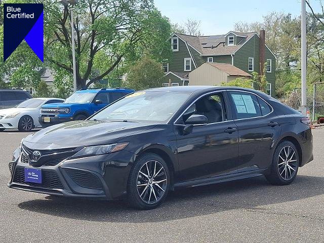 Used 2024 Toyota Camry SE FWD image 1
