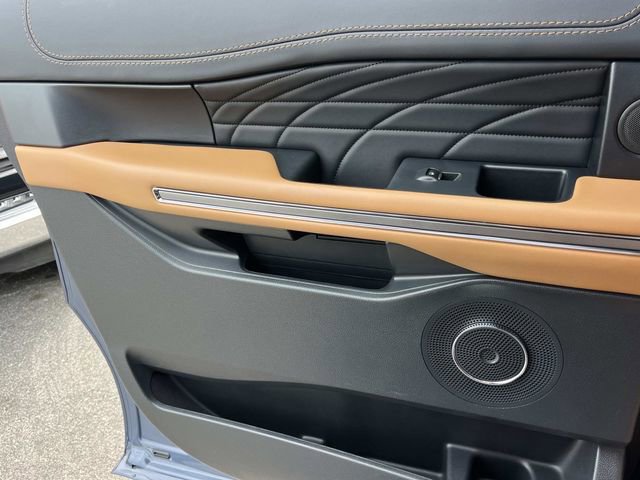 Certified 2022 Ford Expedition Max Platinum RWD image 24