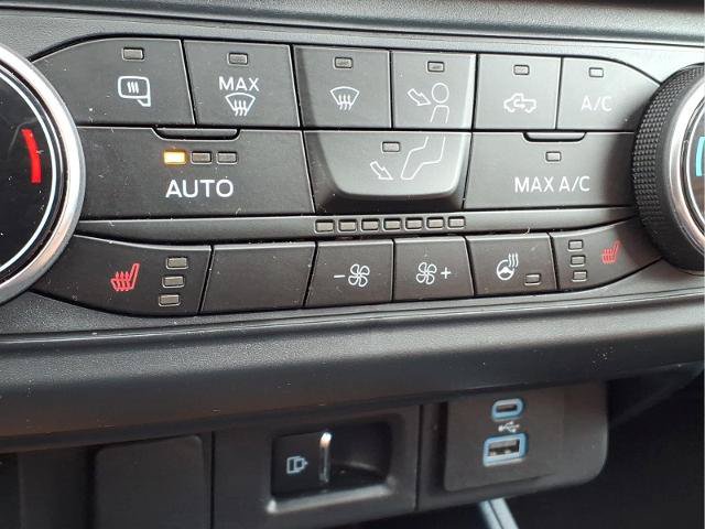Certified 2024 Ford Maverick Lariat AWD/4WD image 20