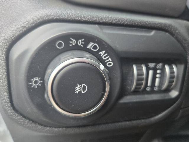 Used 2020 Jeep Wrangler Unlimited Sport S AWD/4WD image 32