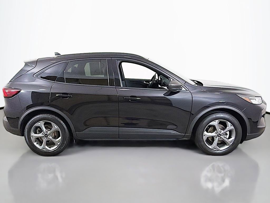 Certified 2025 Ford Escape ST-Line w/ Equipment Group 301A FWD image 14
