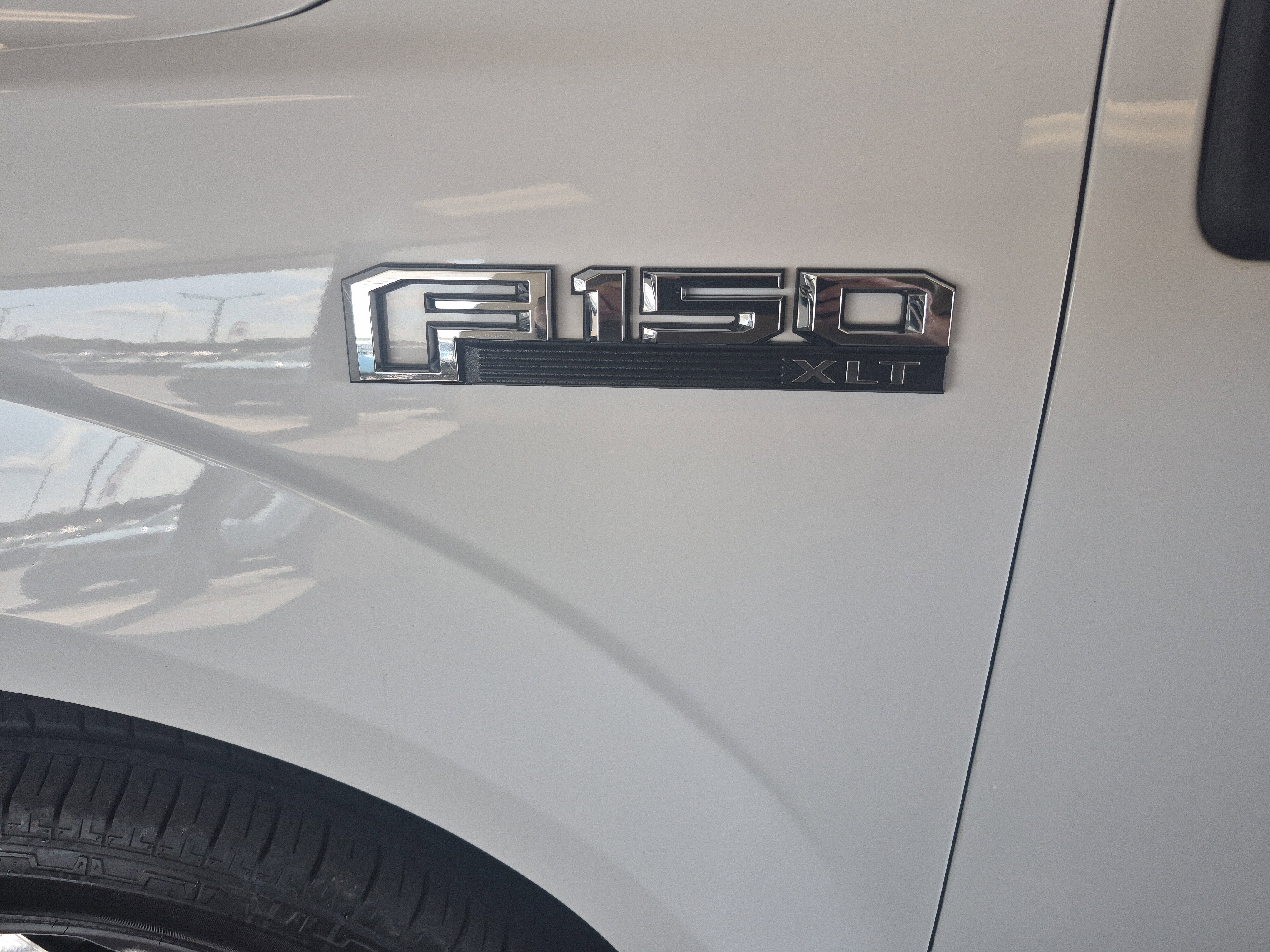 Certified 2020 Ford F150 XLT w/ Equipment Group 302A Luxury image 8