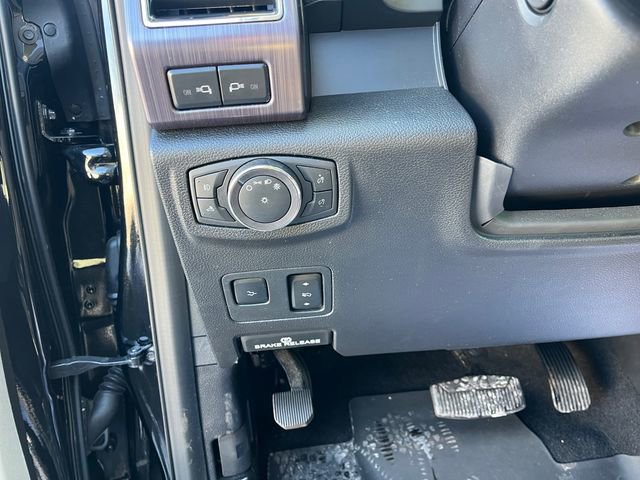 Certified 2020 Ford F450 Limited w/ FX4 Off-Road Package image 18