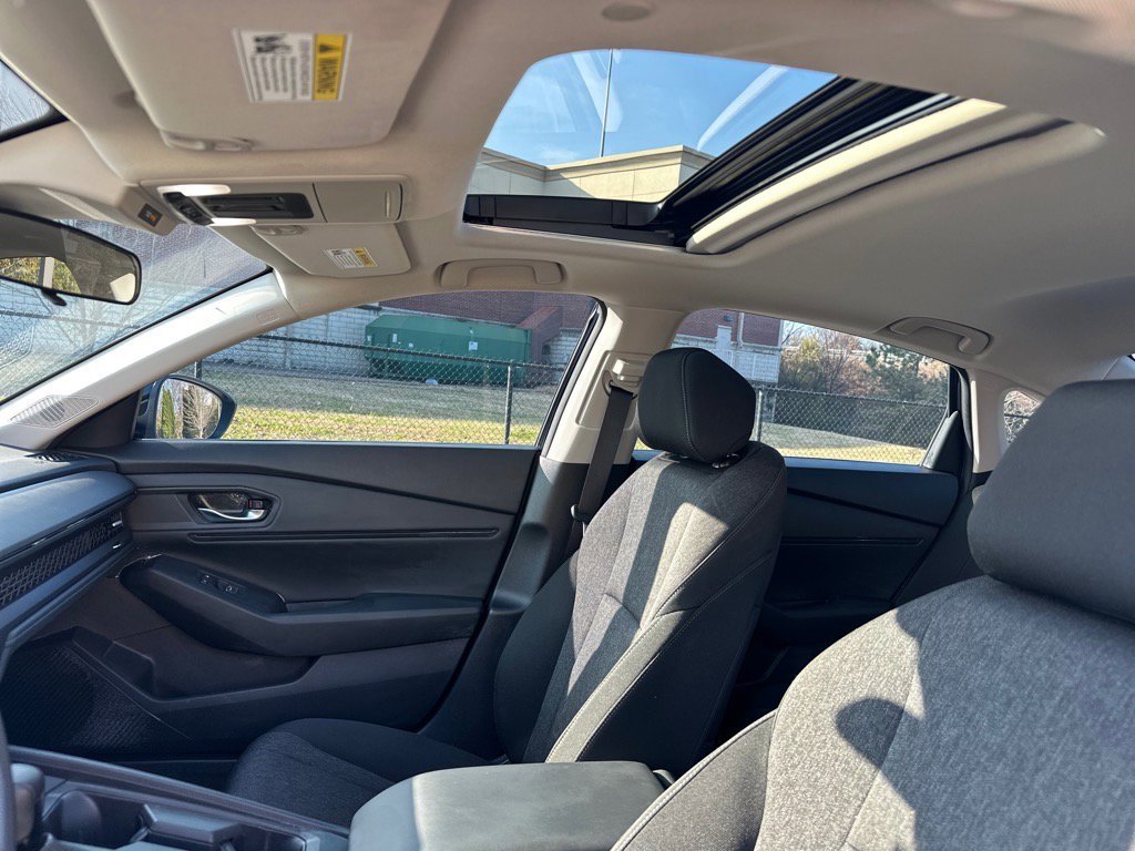Used 2023 Honda Accord EX image 16