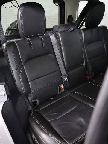 Used 2022 Jeep Wrangler Unlimited Sahara w/ Cold Weather Group AWD/4WD image 10