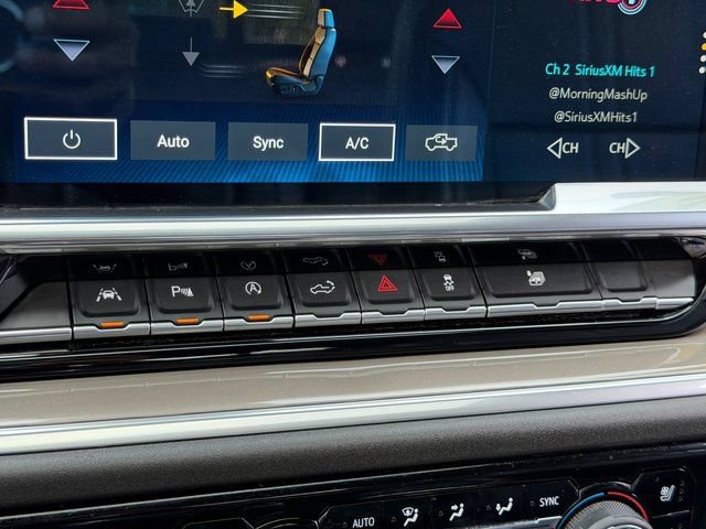Used 2022 Chevrolet Silverado 1500 High Country w/ High Country Premium Package AWD/4WD image 23