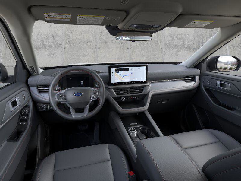 Certified 2025 Ford Explorer Active w/ Active Comfort Package RWD image 9