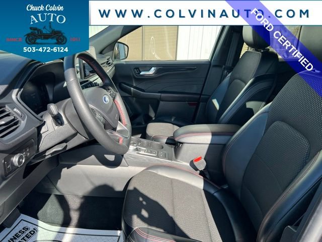 Certified 2025 Ford Escape ST-Line Select AWD/4WD image 15
