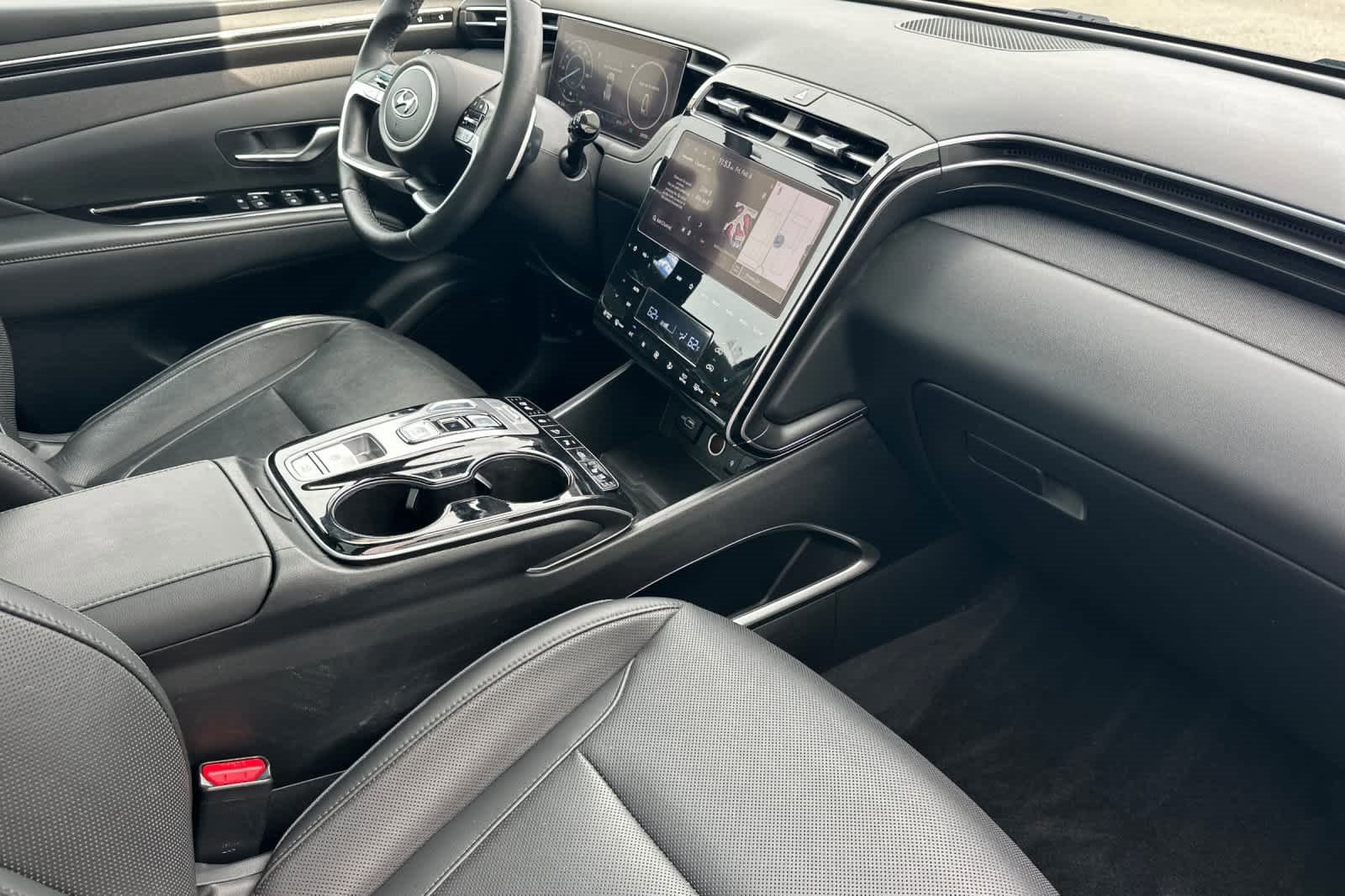 Used 2022 Hyundai Tucson Limited image 16