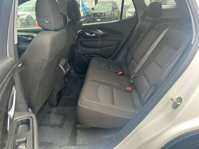 Used 2024 GMC Terrain SLE AWD/4WD image 10