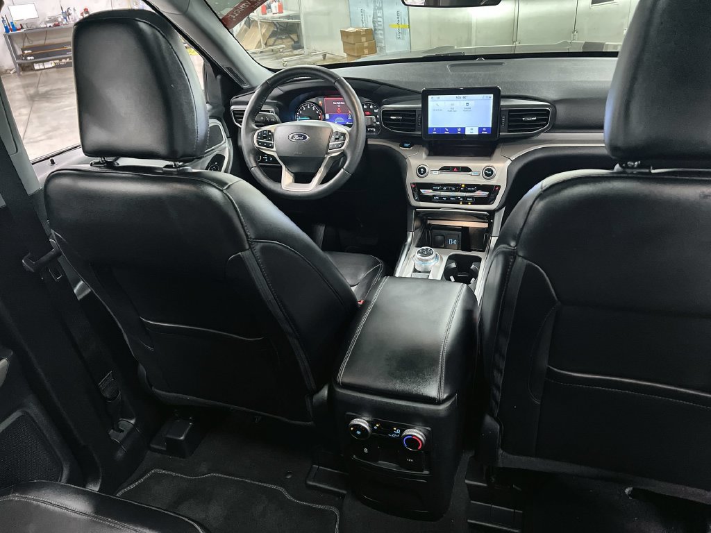 Certified 2023 Ford Explorer XLT w/ Equipment Group 202A RWD image 20
