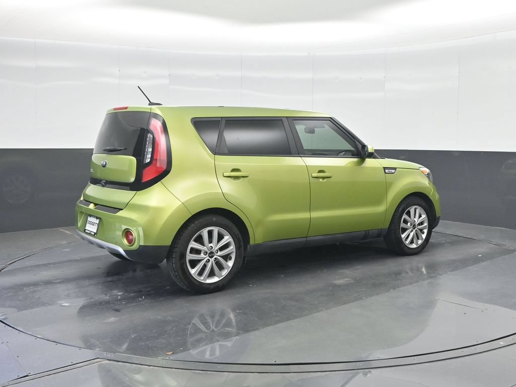 Used 2018 Kia Soul + FWD image 15