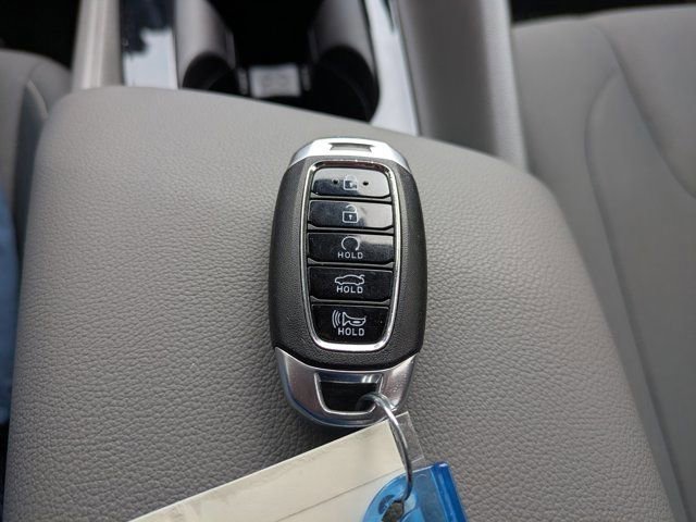 Used 2023 Hyundai Elantra SEL w/ Convenience Package image 29