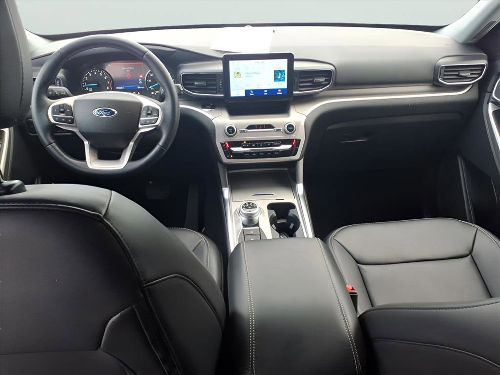 Certified 2023 Ford Explorer XLT w/ Equipment Group 202A image 11