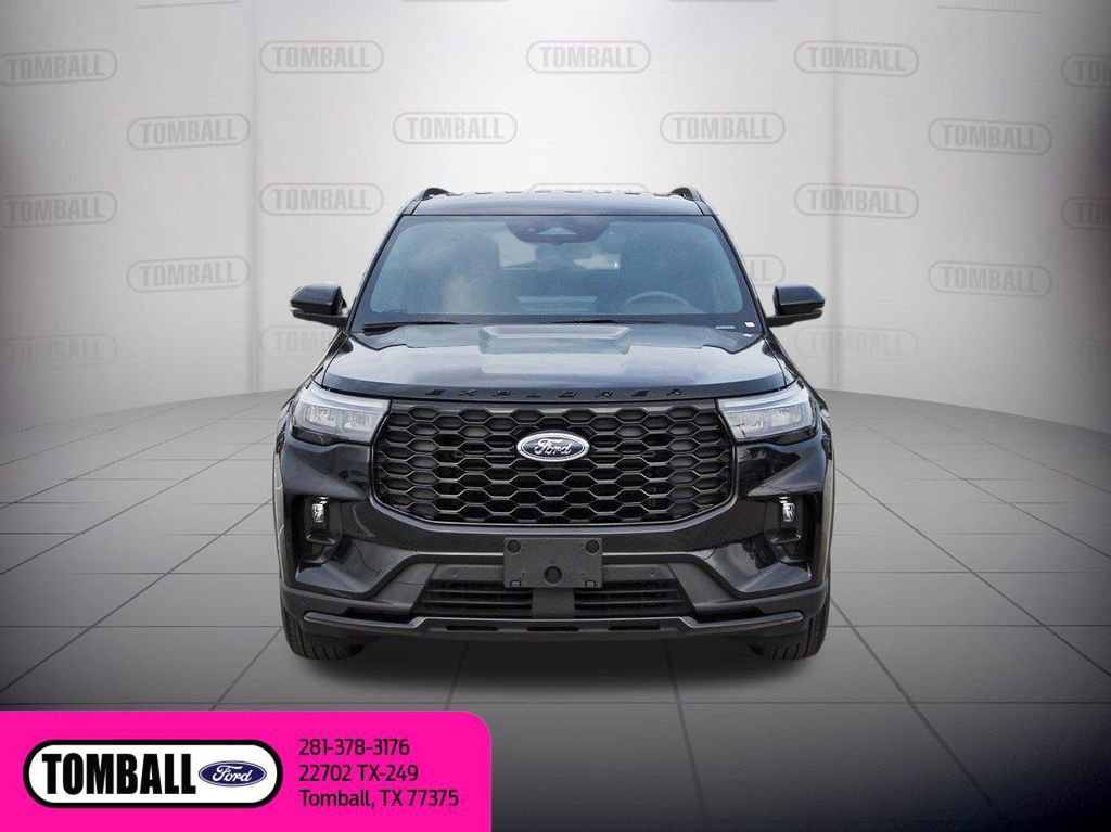 Certified 2025 Ford Explorer ST-Line RWD image 2