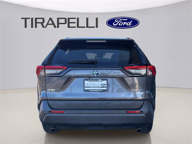 Used 2019 Toyota RAV4 LE image 8