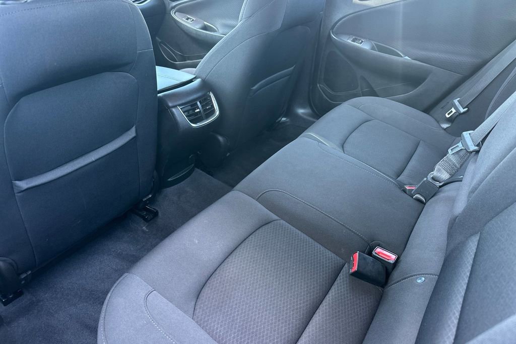 Used 2022 Chevrolet Malibu LT image 14
