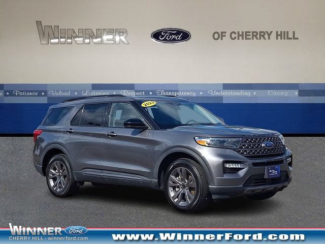 Certified 2022 Ford Explorer XLT w/ Equipment Group 202A