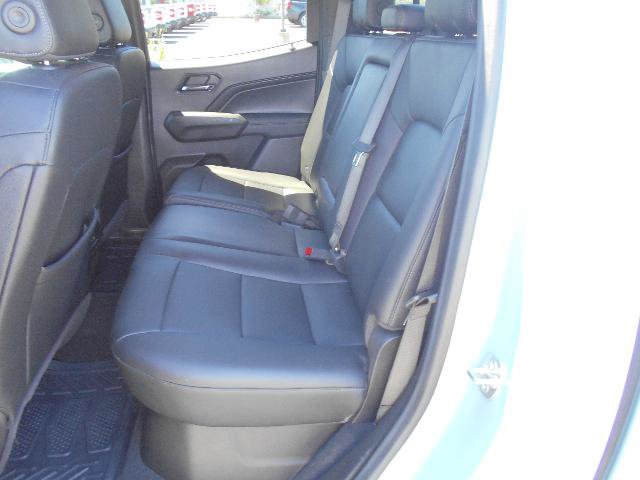 Used 2025 Chevrolet Colorado LT w/ LT Convenience Package AWD/4WD image 11