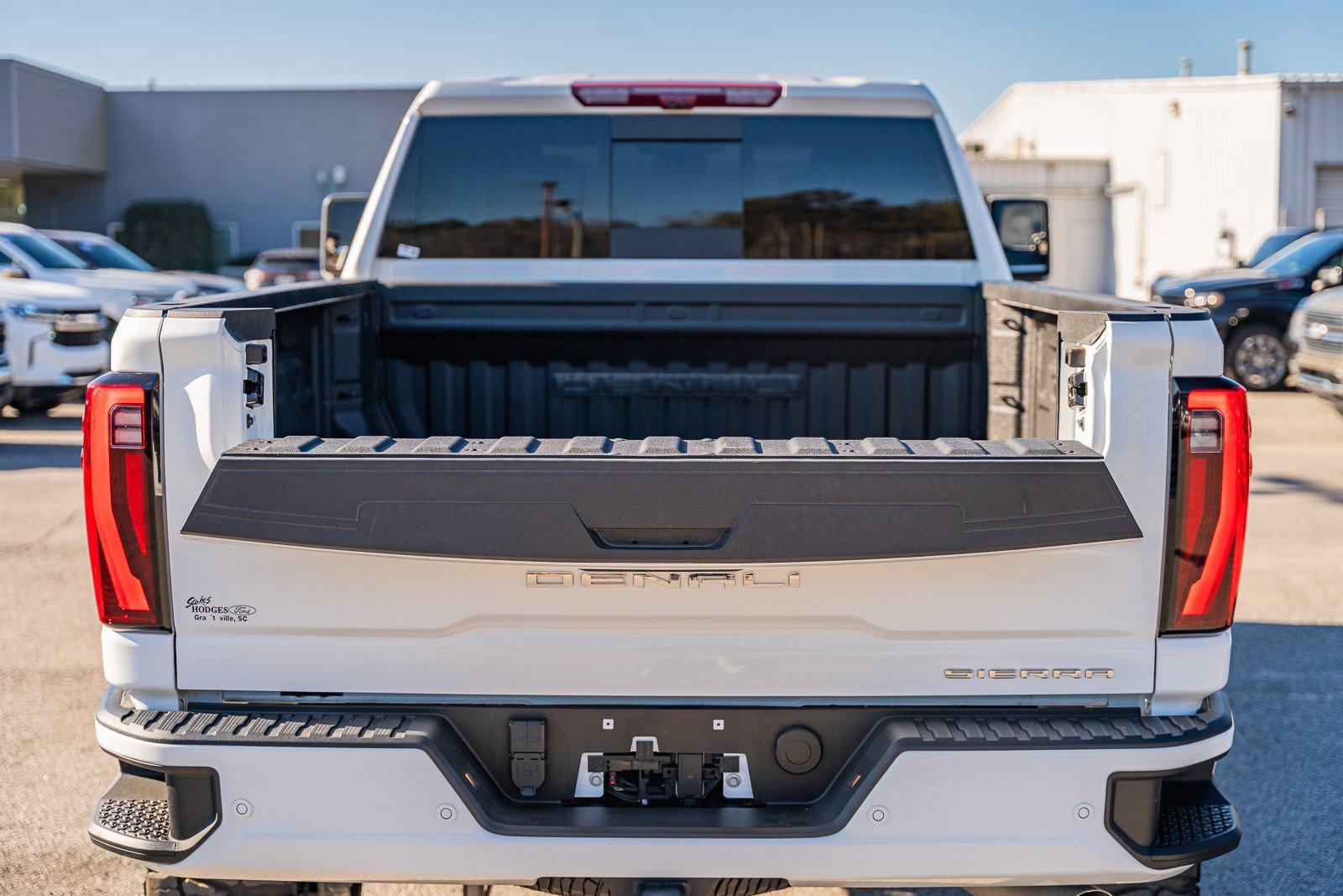 Used 2024 GMC Sierra 2500 Denali w/ Denali Reserve Package image 5