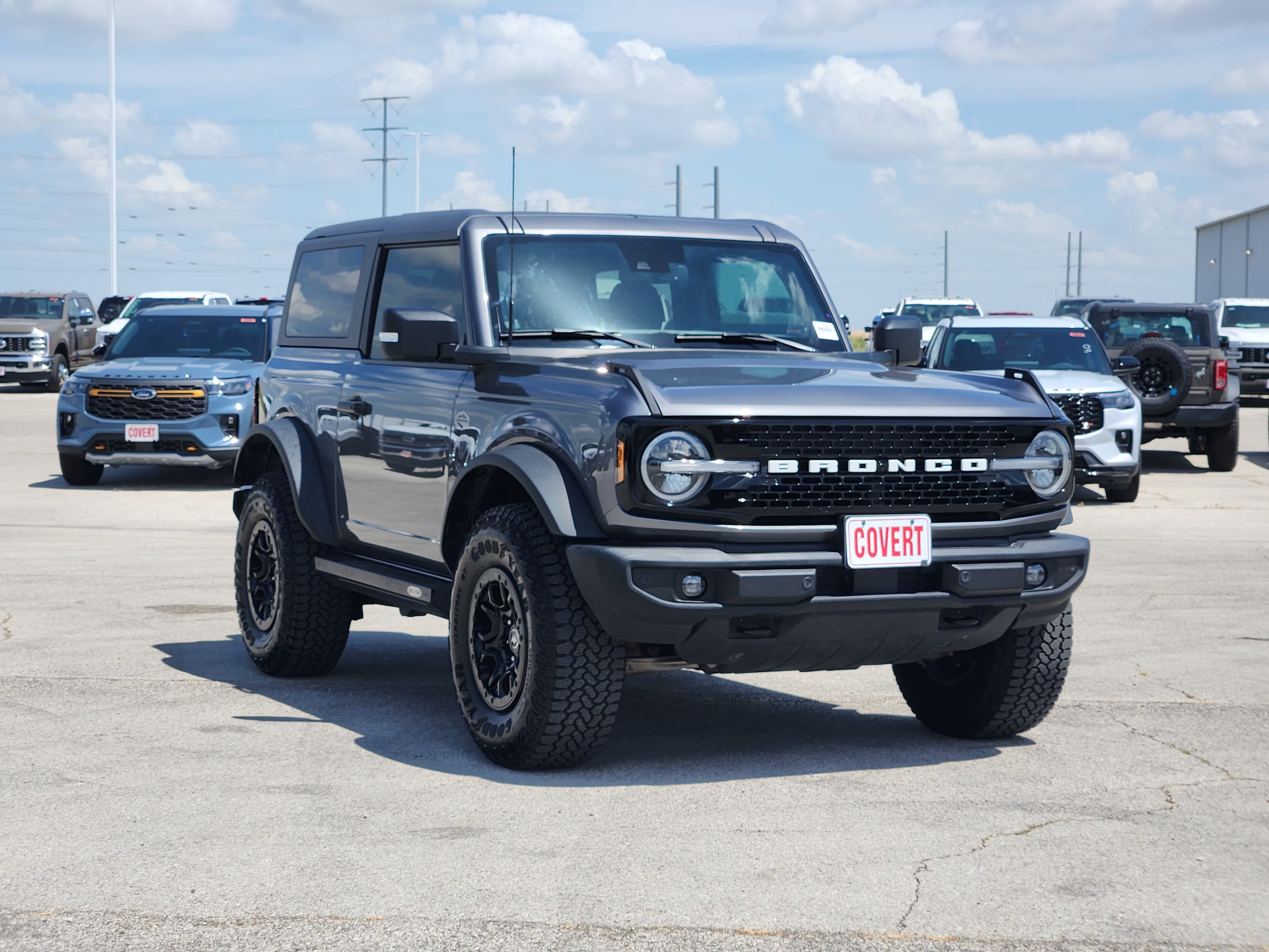 Certified 2022 Ford Bronco Wildtrak AWD/4WD image 3