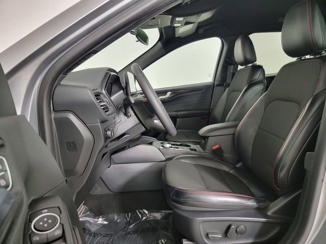 Certified 2024 Ford Escape ST-Line w/ Tech Pack #1 AWD/4WD image 13