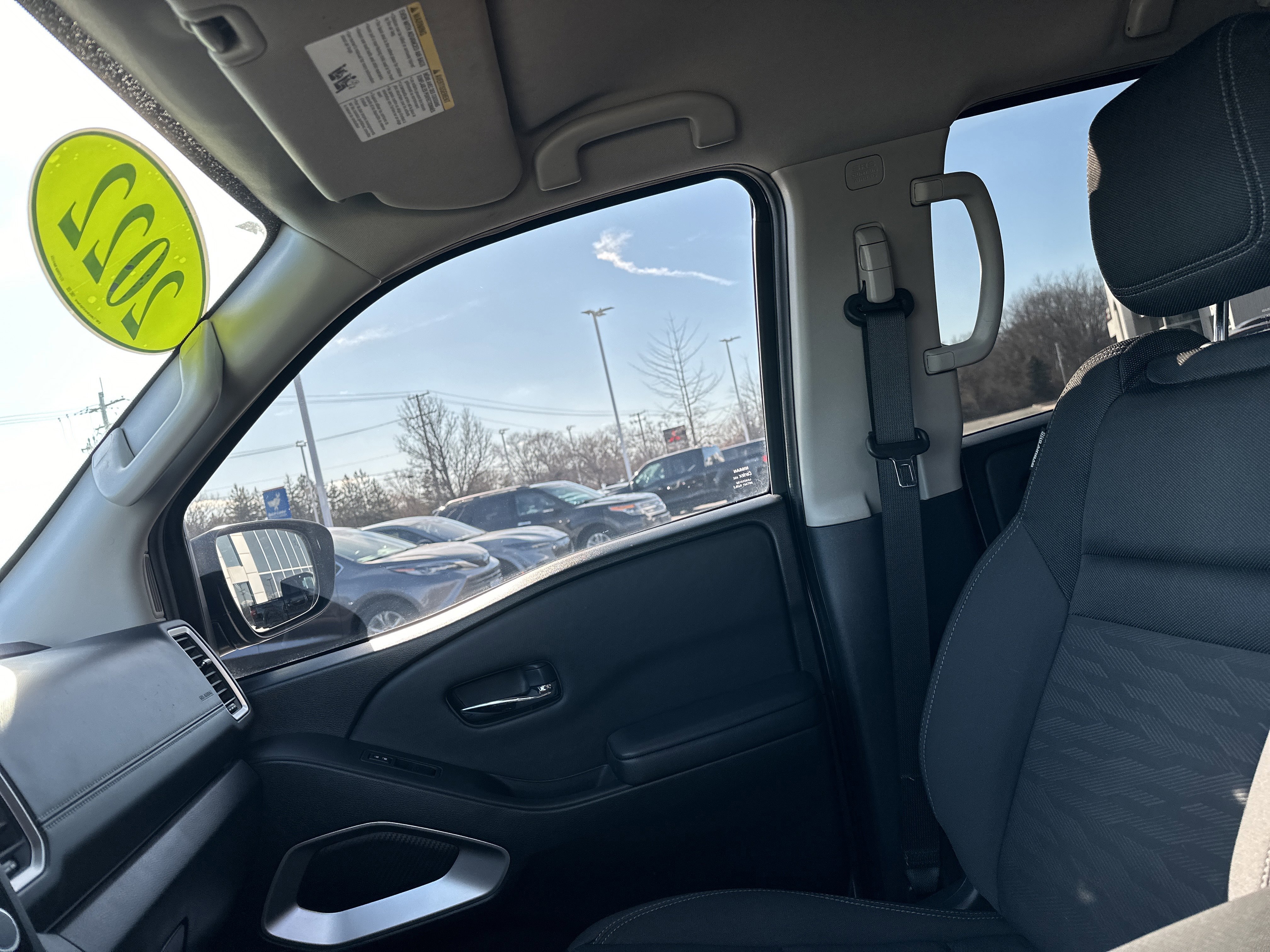 Used 2022 Nissan Frontier SV image 24