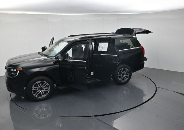 Certified 2025 Ford Expedition Active AWD/4WD image 50